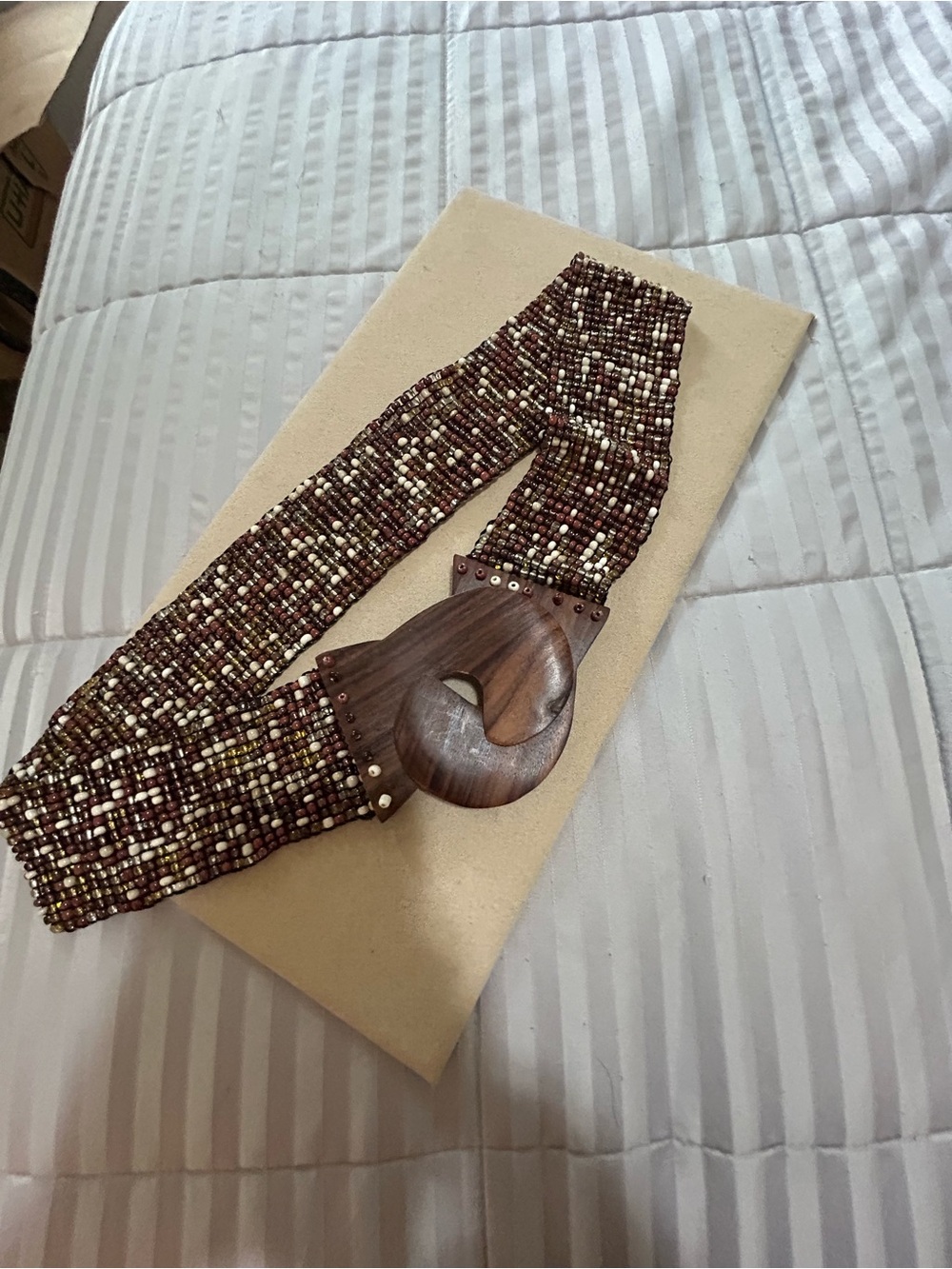 Beaded Stretch Waist Belt with Wood Buckle - Brown/stretchy